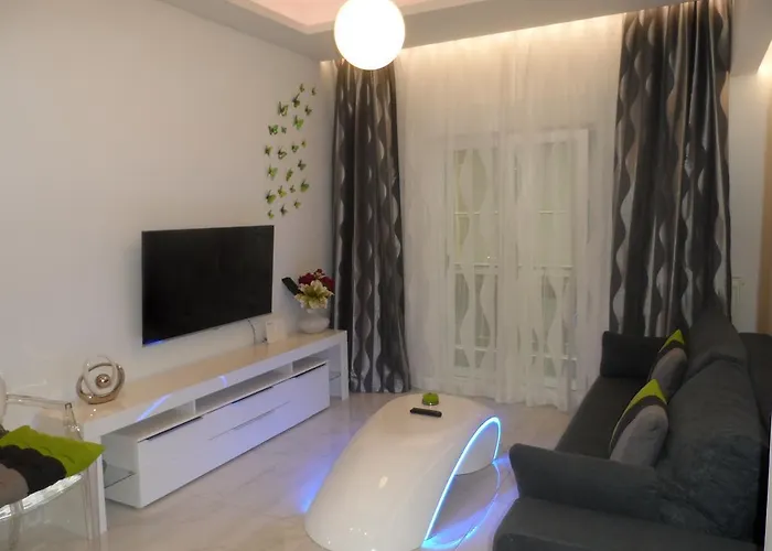 Laura White Tower Thessaloniki